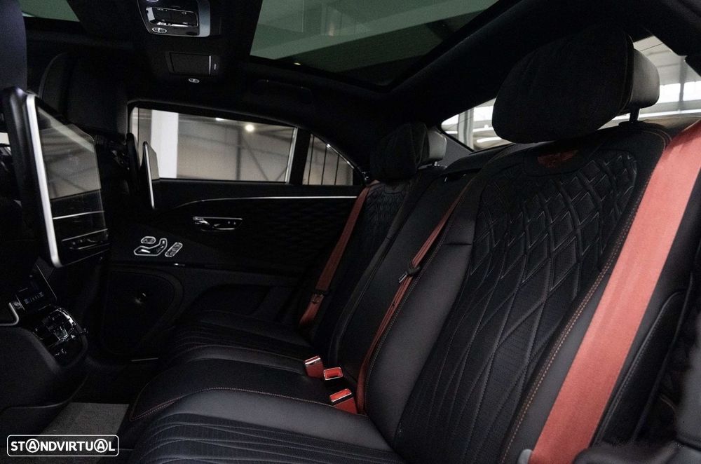 Bentley Flying Spur V8 Mulliner - 26