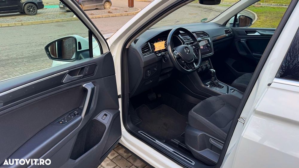 Volkswagen Tiguan 2.0 TDI SCR DSG R-Line - 12