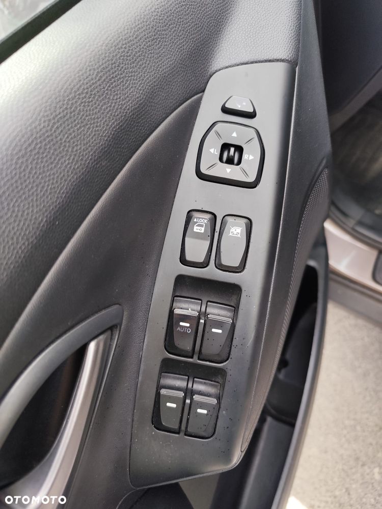 Hyundai ix35 2.0 CRDi 4WD Automatik Finale Gold - 19