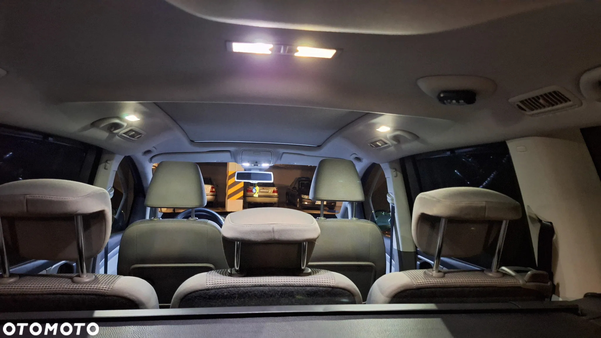 Volkswagen Sharan 2.0 TSI Comfortline DSG - 8