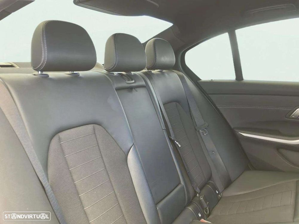 BMW 320 d Line Sport Auto - 10