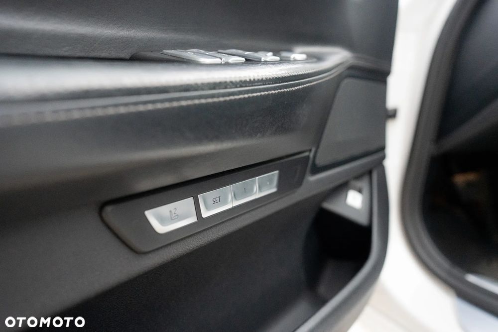 BMW Seria 7 730d xDrive - 11