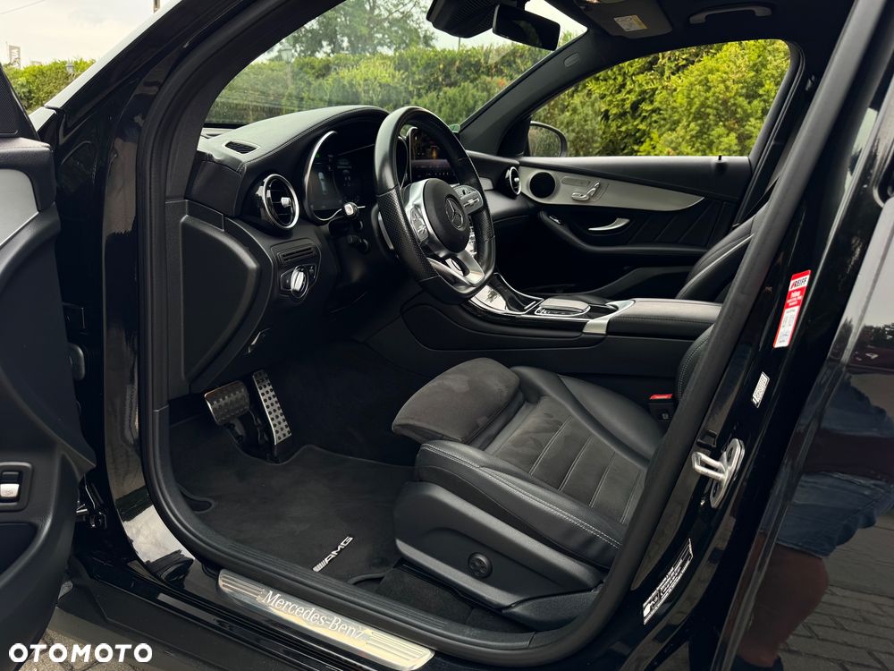 Mercedes-Benz GLC 300 4Matic 9G-TRONIC AMG Line Plus - 5