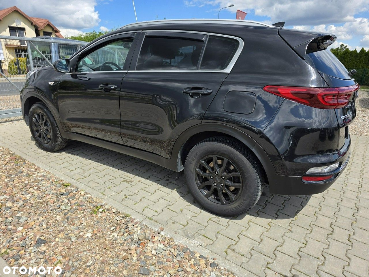 Kia Sportage - 16