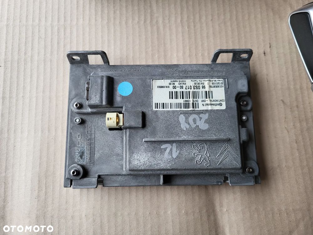 Radio wyświetlacz panel Peugeot 208 I - 4