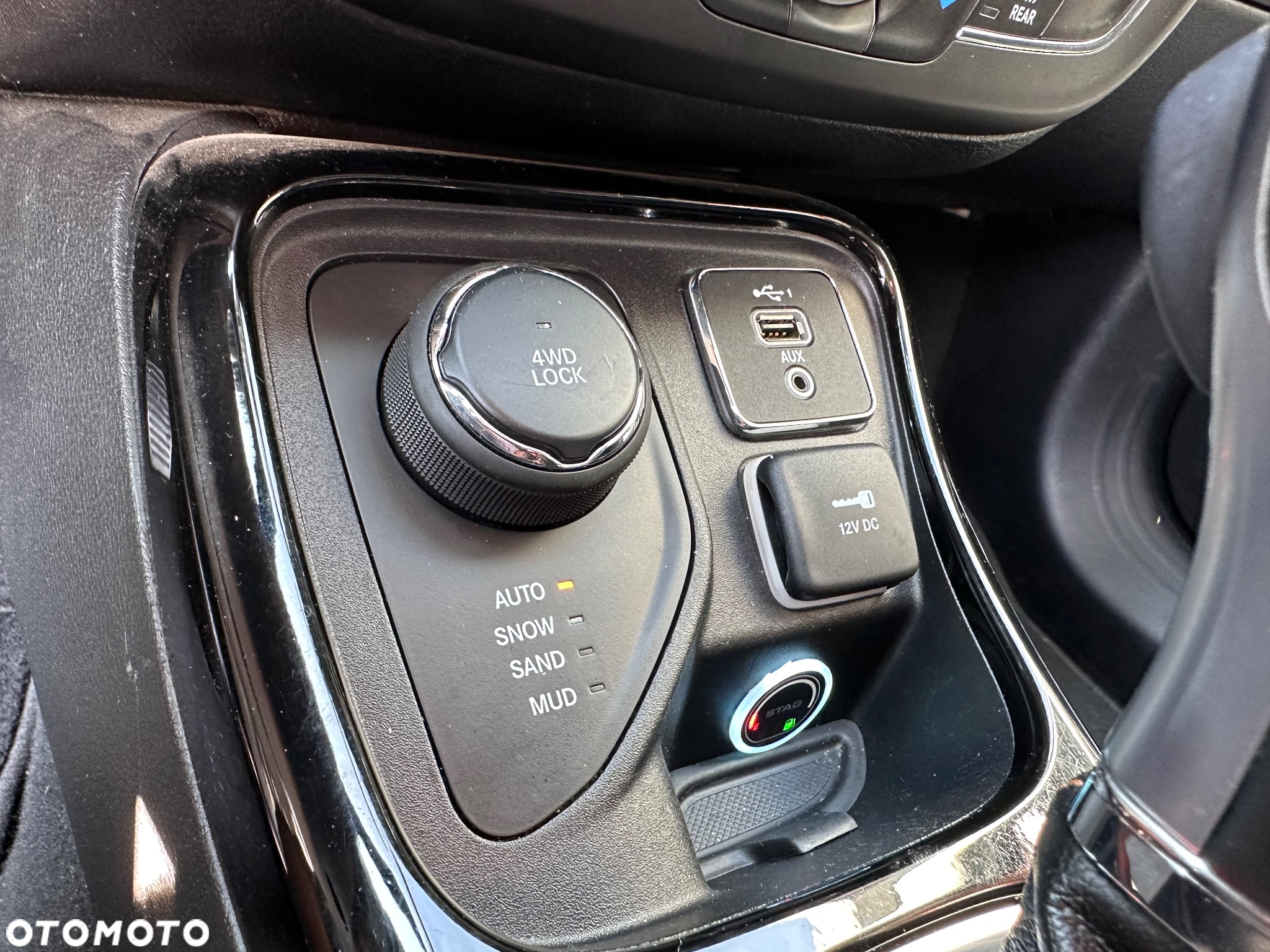 Jeep Compass - 16