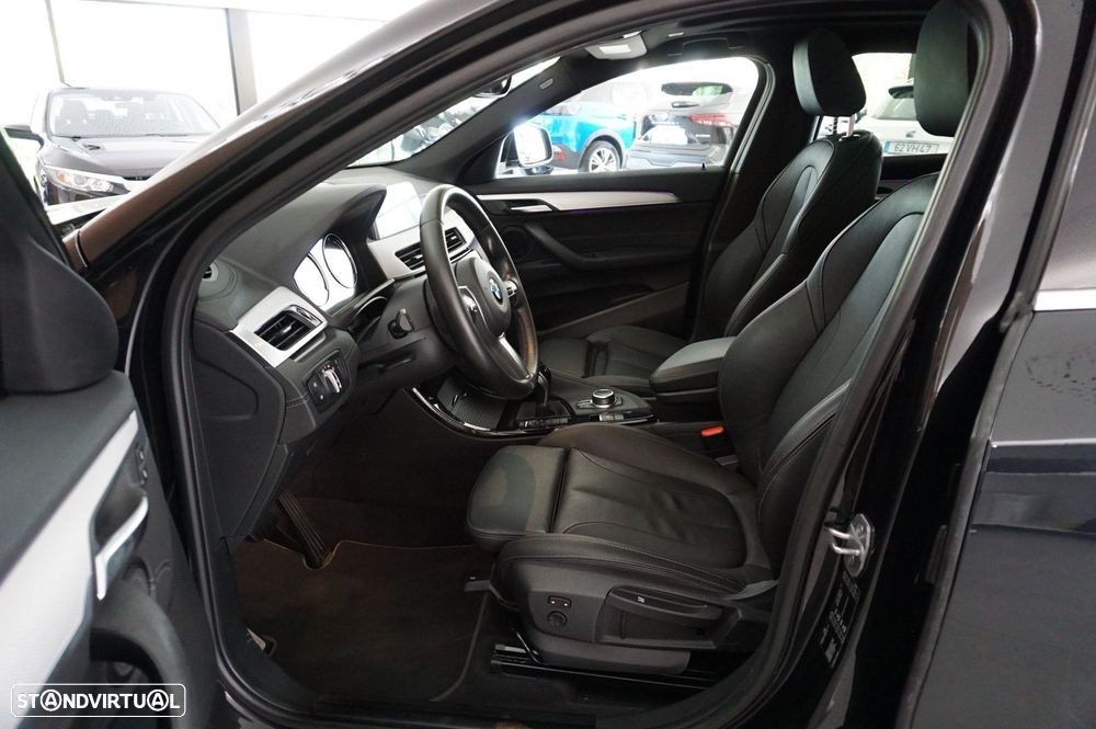 BMW X2 18 i sDrive Auto Pack 50 anos M - 7