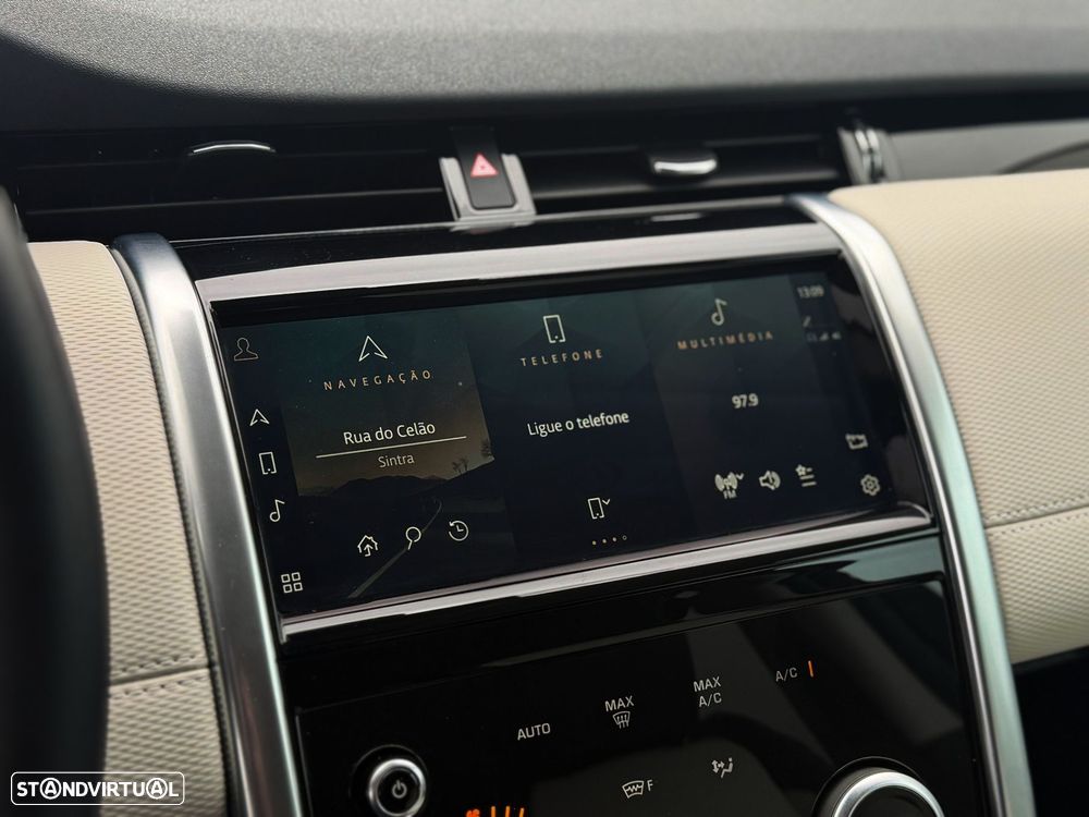 Land Rover Discovery Sport P300e R-Dynamic S - 22