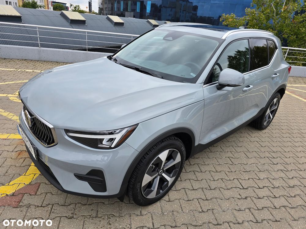 Volvo XC 40 T5 AWD Momentum - 2