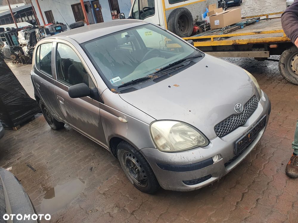 toyota yaris I lift 1d2 maska zderzak lampa grill błotnik drzwi zbiornik paliwa szyba lusterko - 2