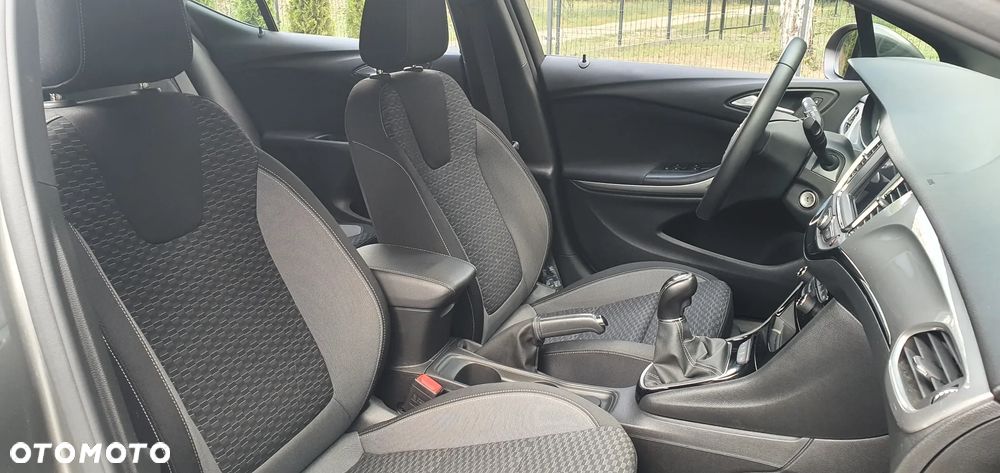 Opel Astra 1.2 T GS Line S&S - 13
