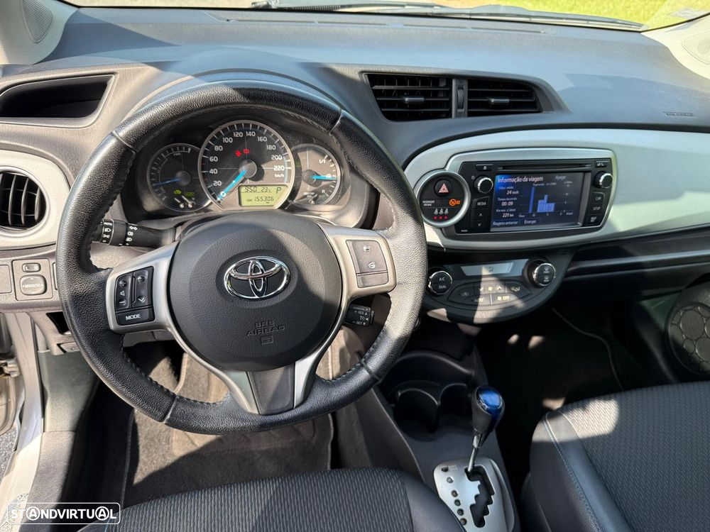 Toyota Yaris 1.5 HSD Comfort+P.Style - 5
