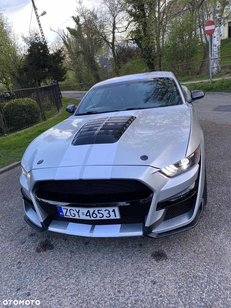 Ford Mustang - 5