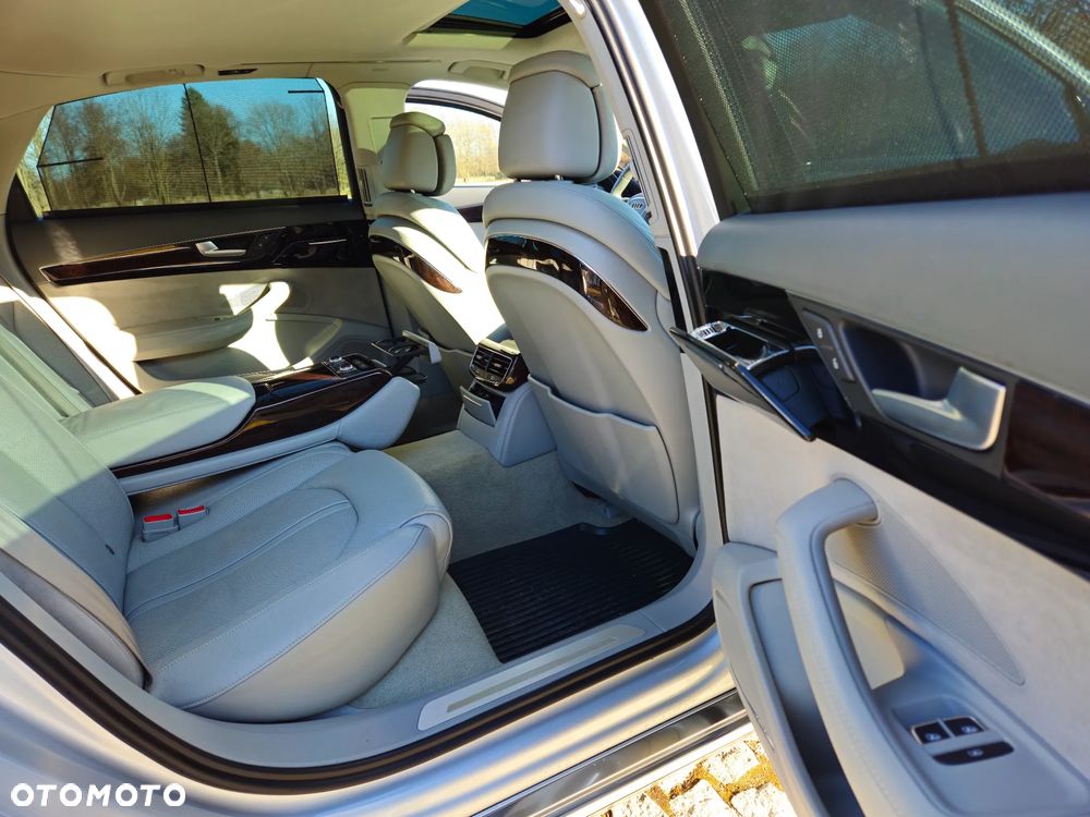 Audi A8 4.2 FSI L Quattro - 23