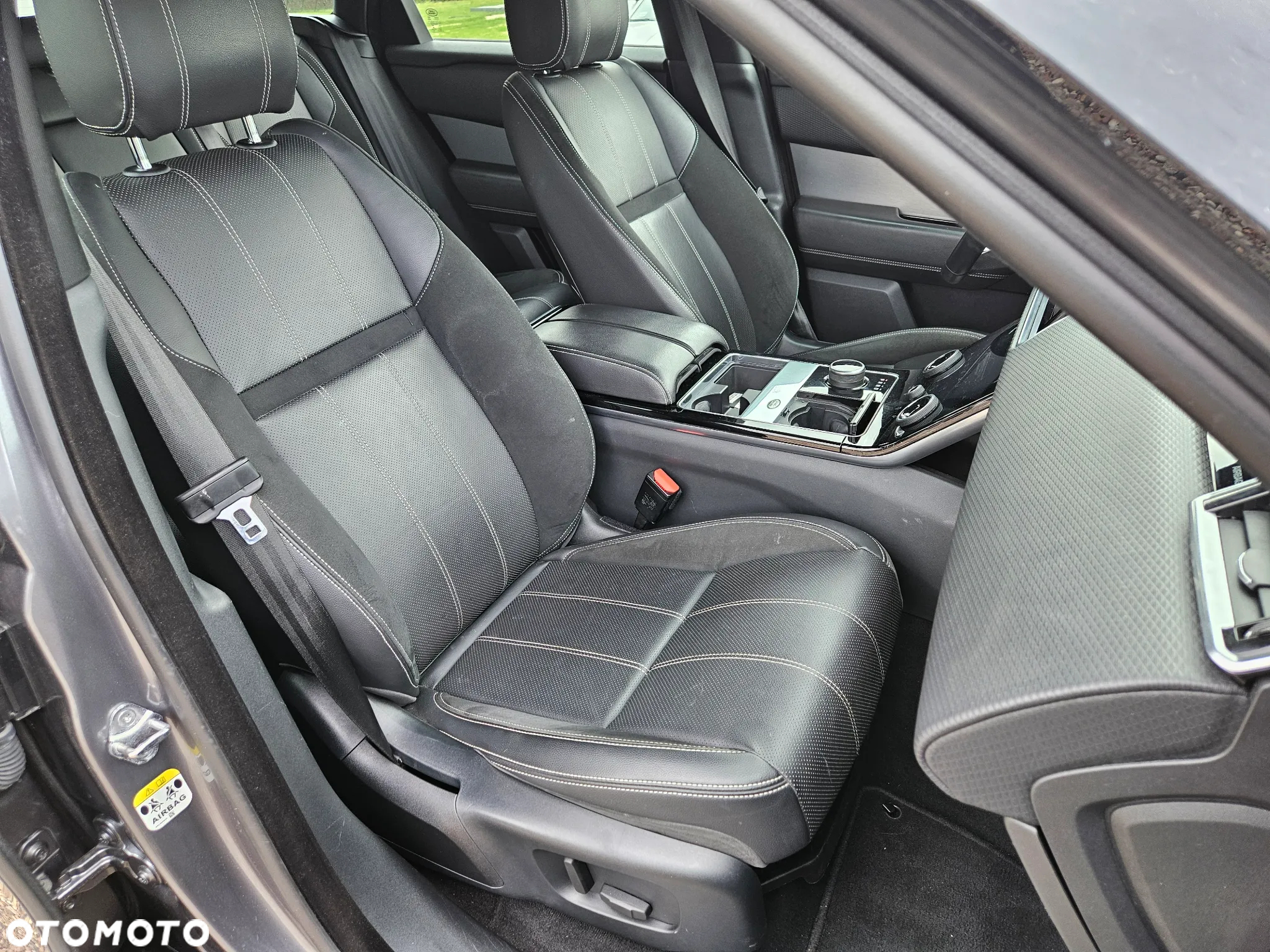 Land Rover Range Rover Velar 2.0d R-Dynamic S - 23