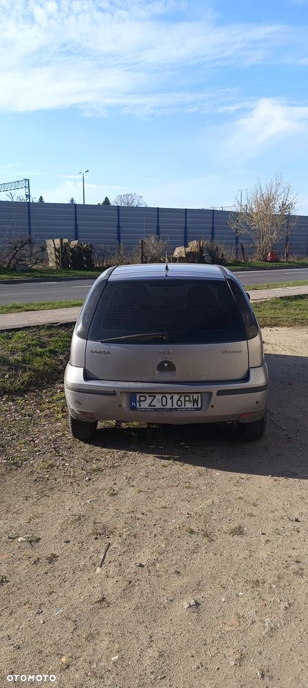 Opel Corsa 1.2 16V Cosmo - 6