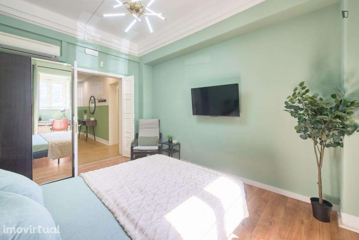 Quarto - localizado em Marquês de Pombal Lisbon - Grande imagem: 4/30