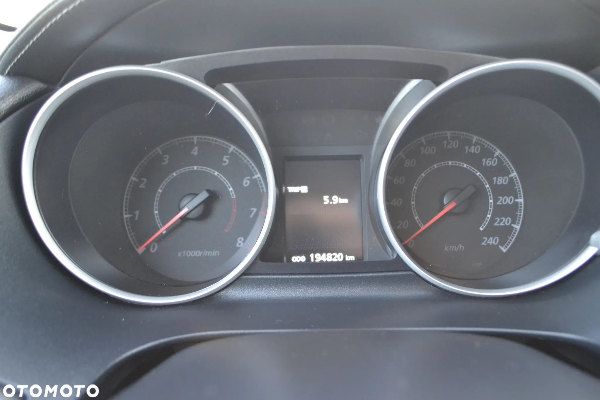 Mitsubishi Outlander 2.0 Intense 2WD EU5 - 25