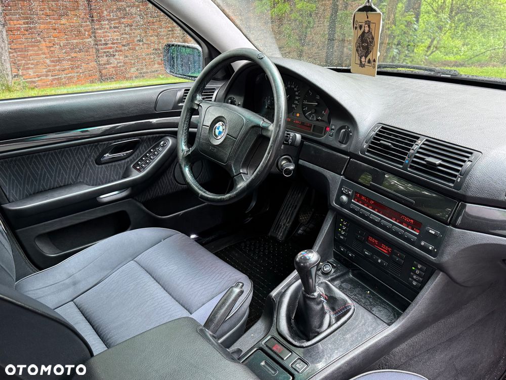 BMW Seria 5 - 10
