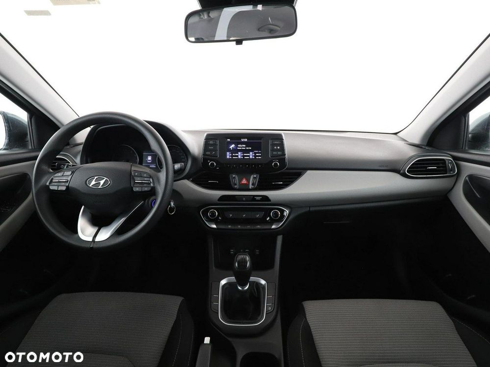 Hyundai i30 1.4 Select - 16