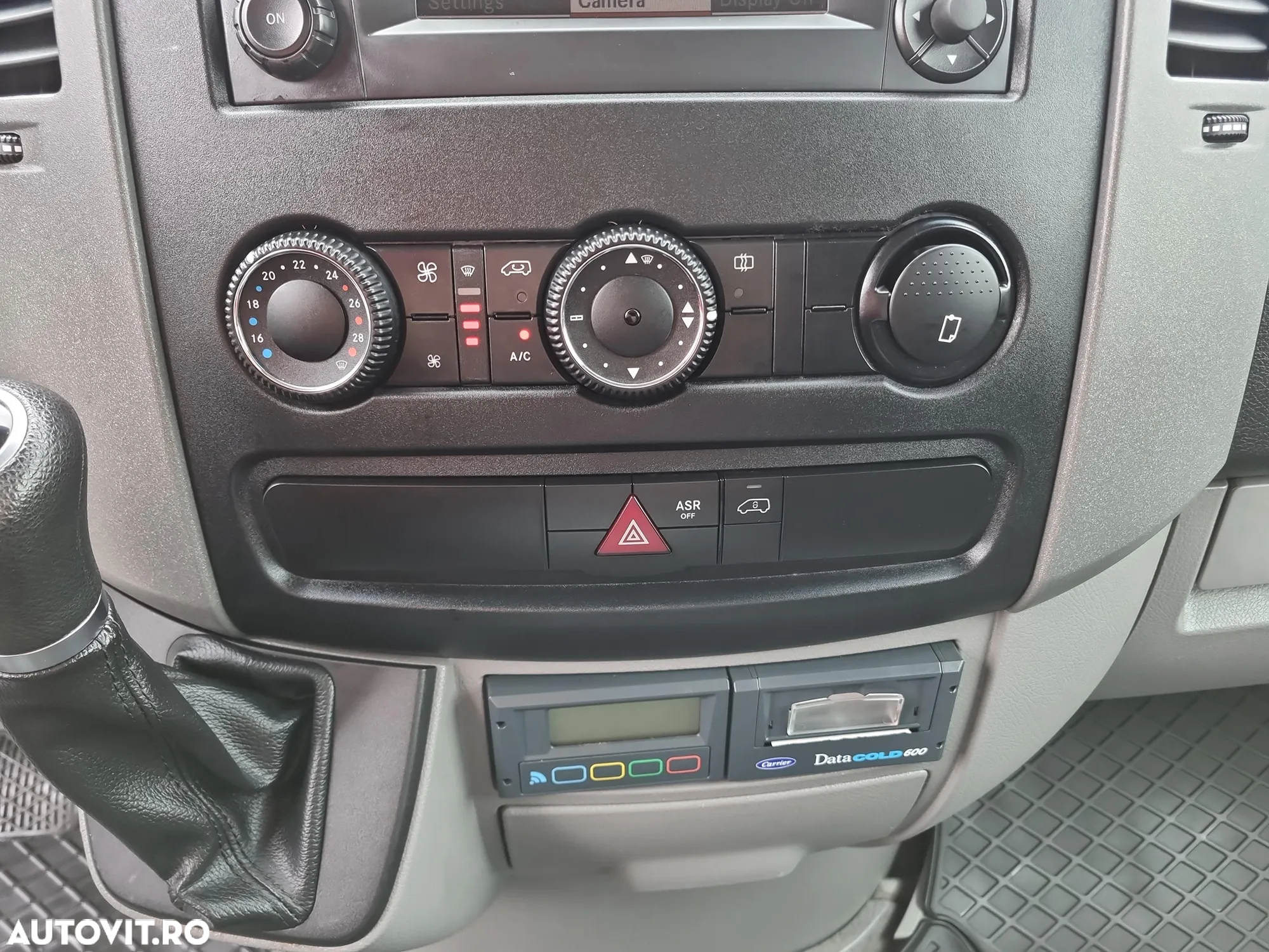 Mercedes-Benz Sprinter - 18