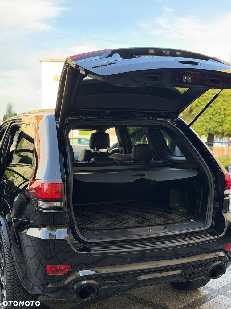Jeep Grand Cherokee - 13
