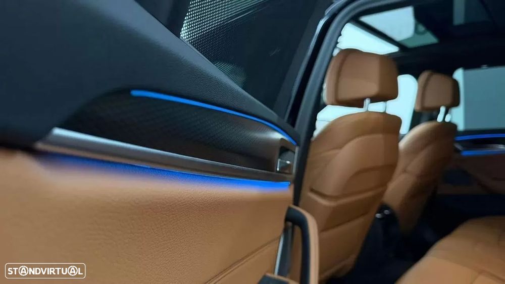 BMW 530 e Pack Desportivo M - 33
