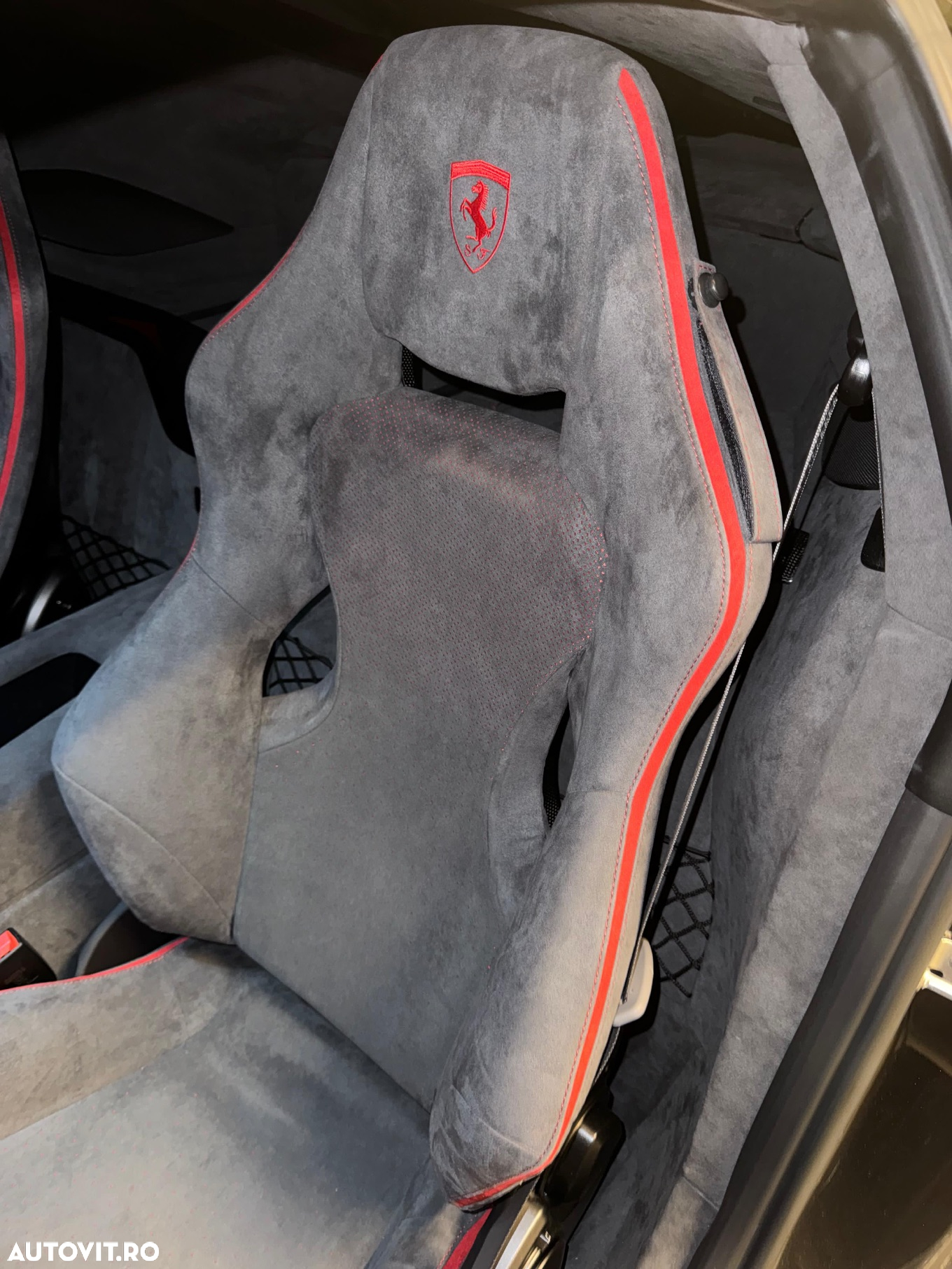 Ferrari 812 - 4