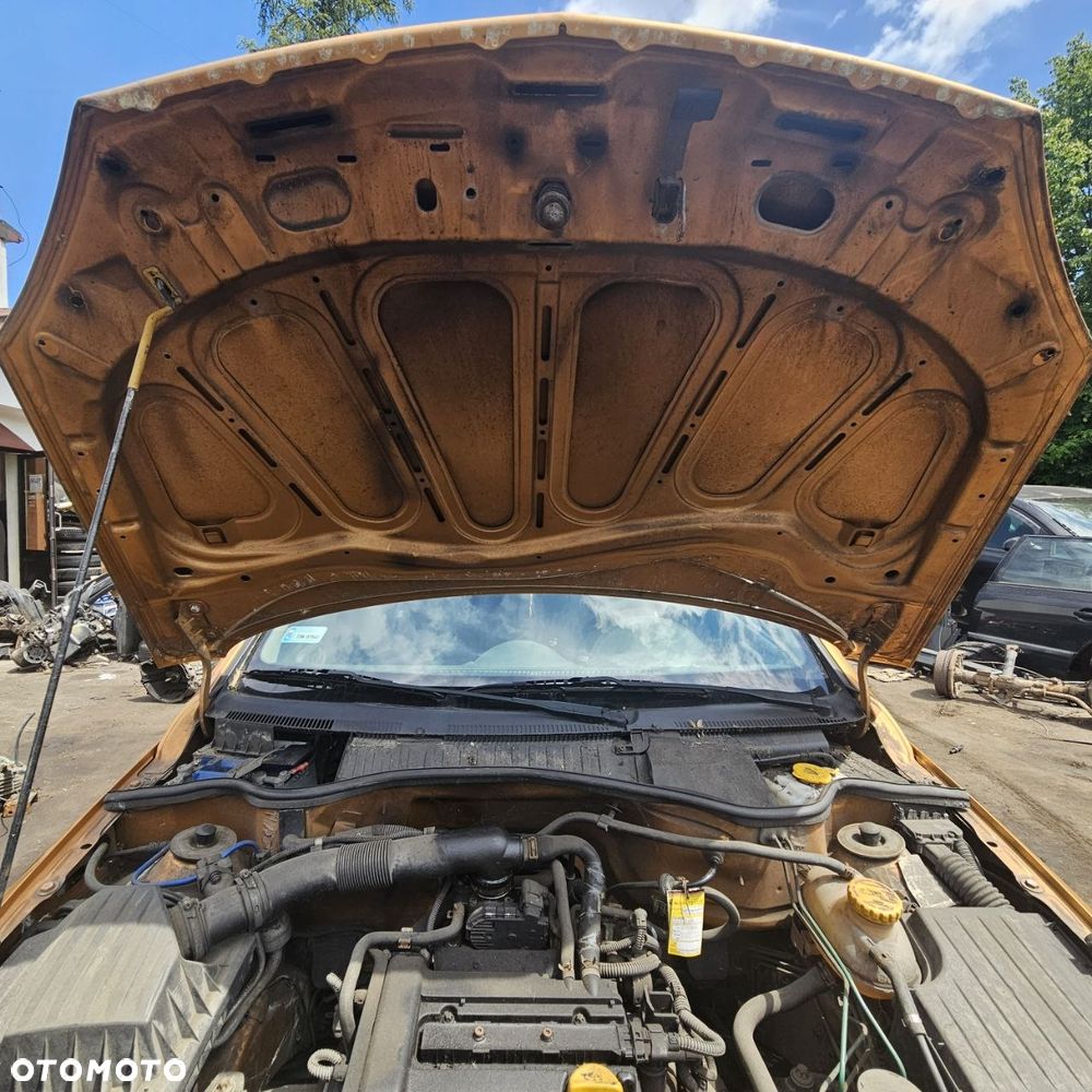 OPEL CORSA - C 1,0 KAT 1,0 B 44 kW / 60 KM (kod lak: Z40E) POJAZD NA CZĘŚCI - 3