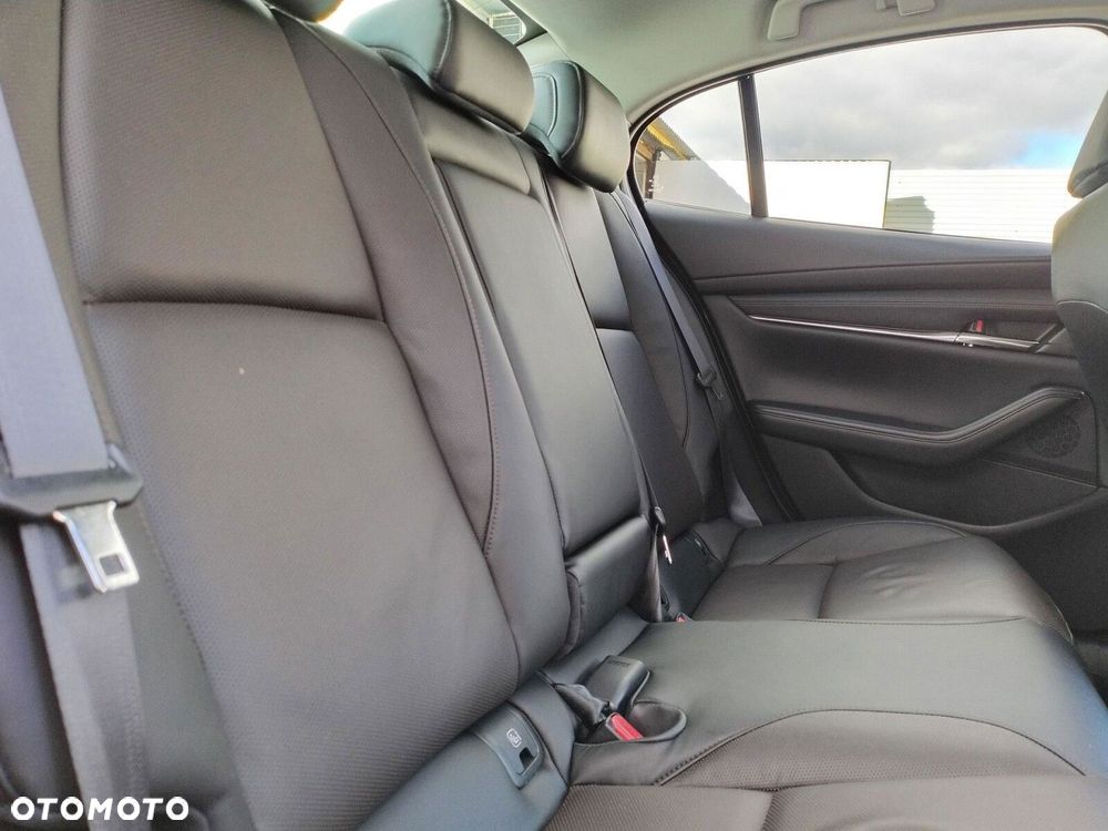 Mazda 3 2.0 mHEV Takumi - 31
