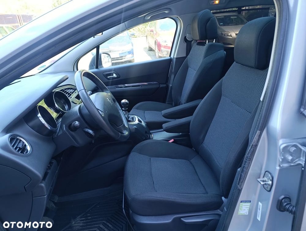 Peugeot 5008 1.6 THP Active - 30