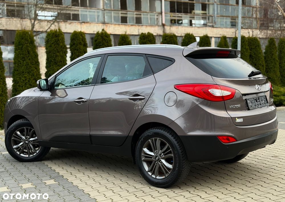 Hyundai ix35 1.6 2WD Fifa World Cup Edition - 16