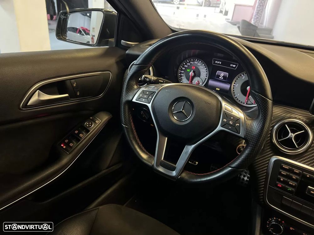 Mercedes-Benz A 180 d AMG Line - 17