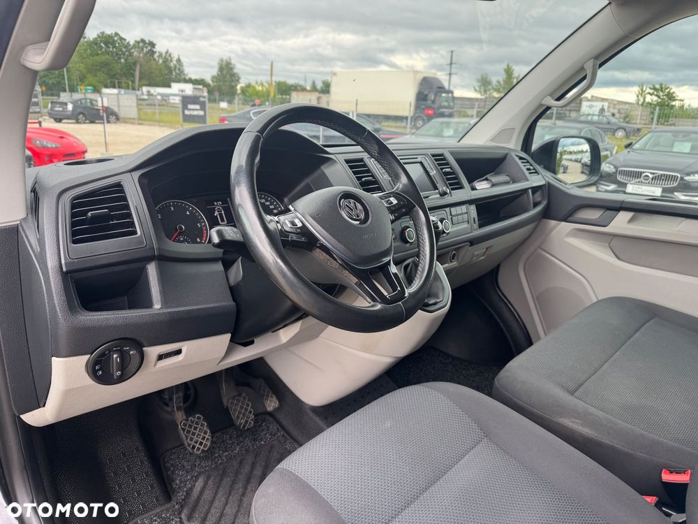 Volkswagen Transporter - 11