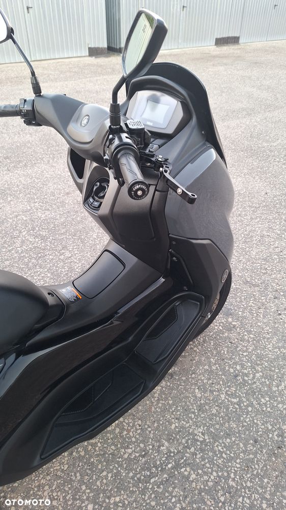 Yamaha NMAX - 19