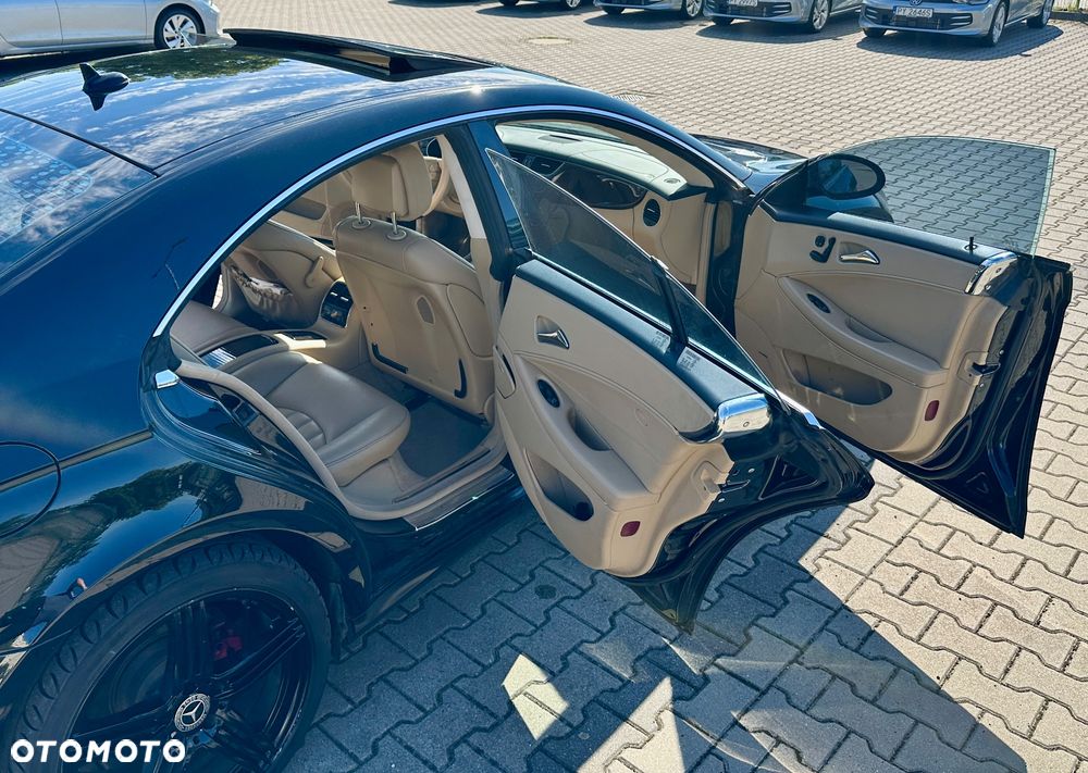 Mercedes-Benz CLS 500 - 23
