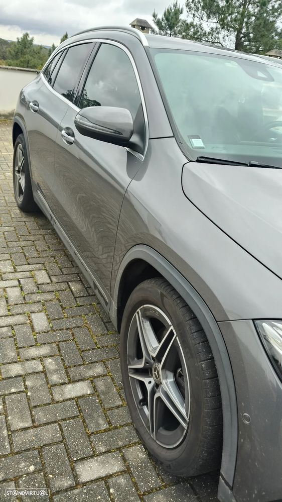 Mercedes-Benz GLA 180 d AMG Line - 2