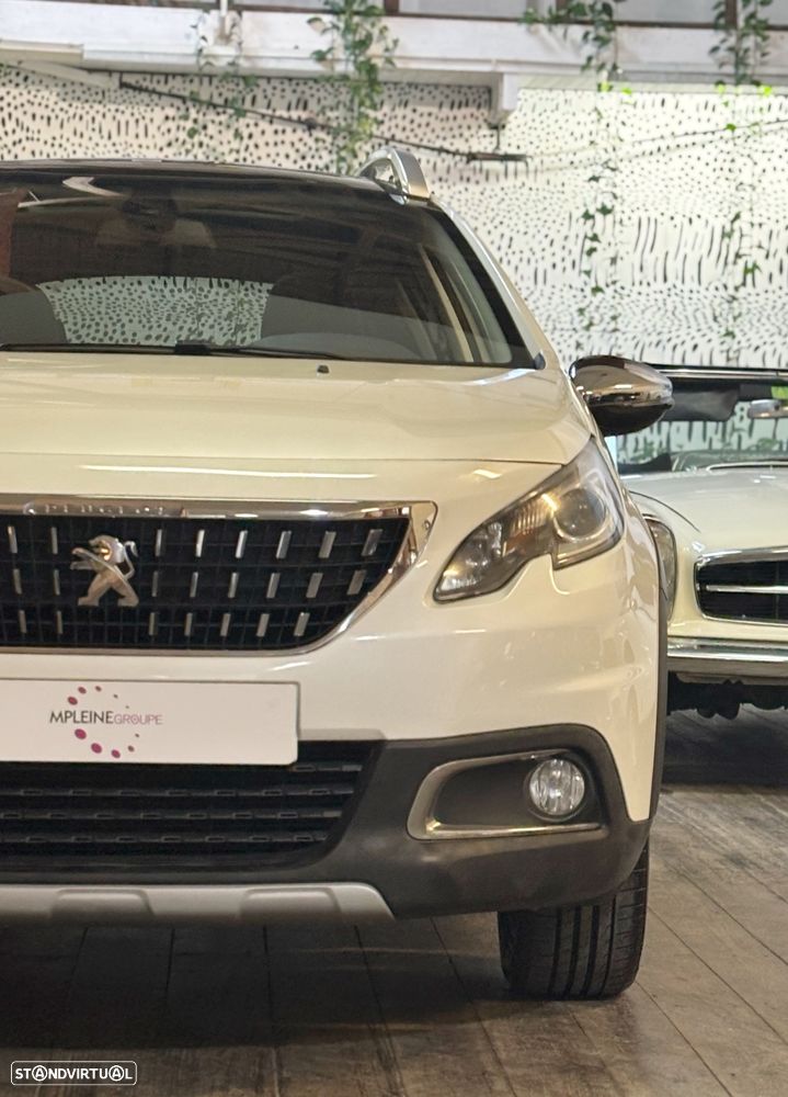 Peugeot 2008 PureTech 110 Stop&Start EAT6 Crossway - 4