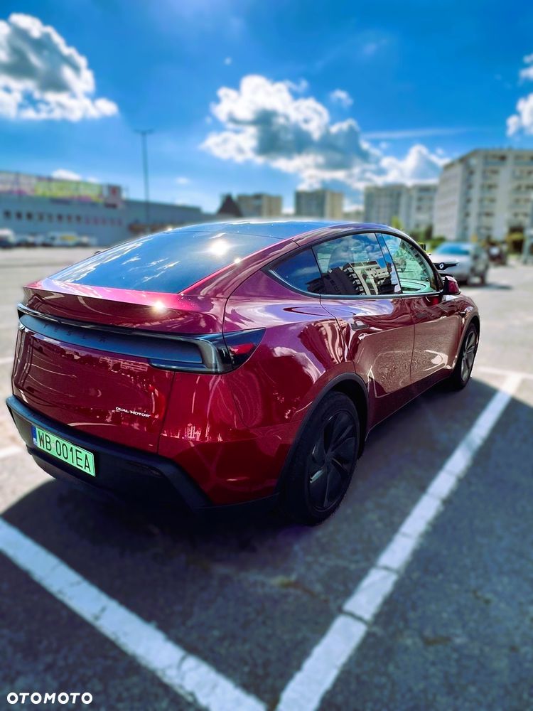 Tesla Model Y 79kWh Long Range AWD - 5