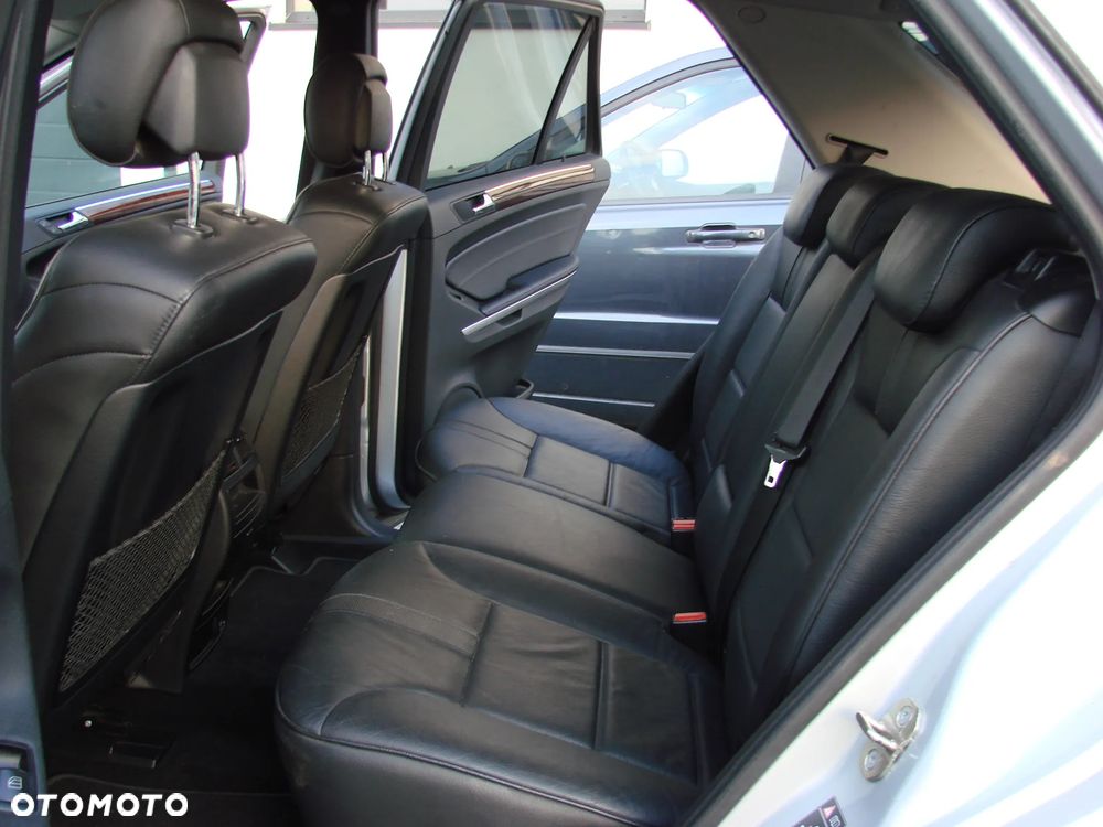 Mercedes-Benz ML - 23