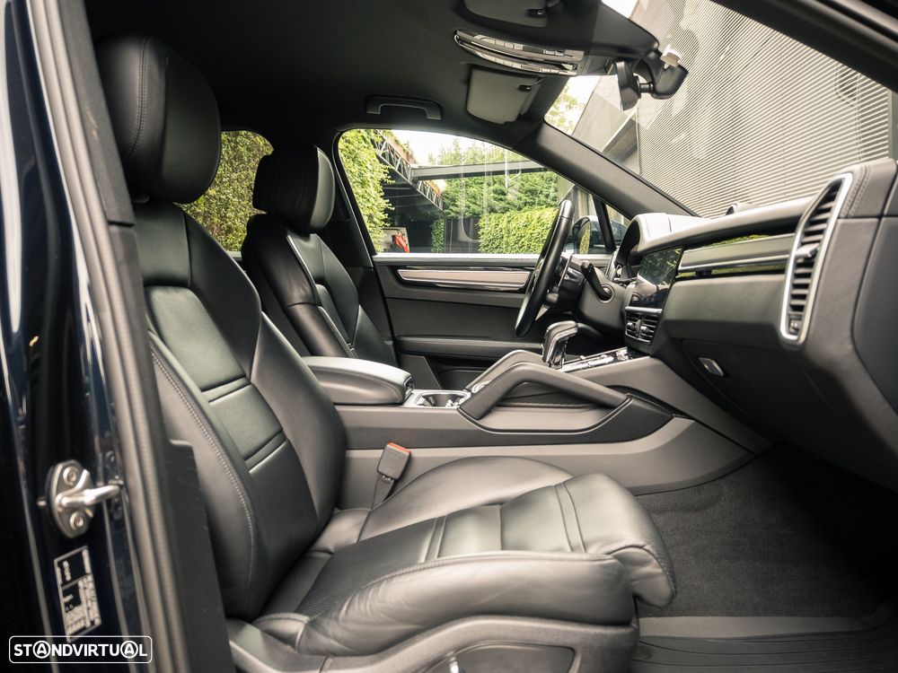 Porsche Cayenne E-Hybrid Tiptronic S - 25