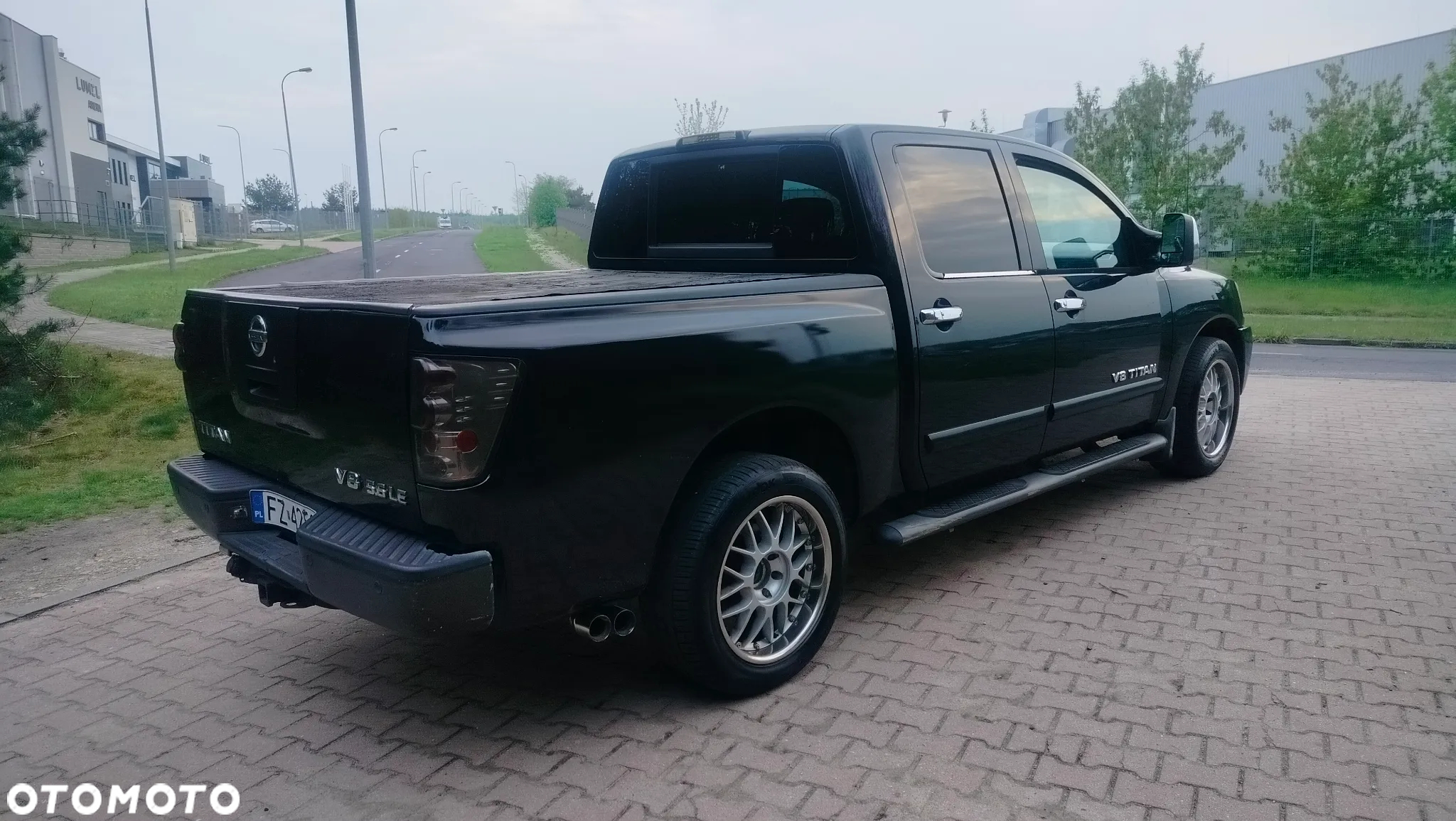 Nissan Titan 5.6 V8 LE Crew Cab - 4