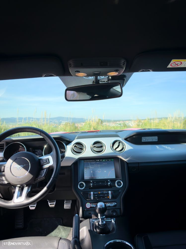 Ford Mustang 2.3i EcoBoost - 22