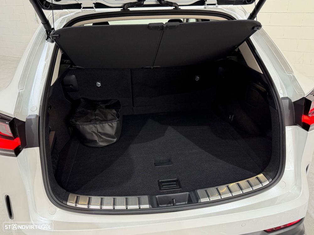 Lexus NX 450h+ Executive - 39