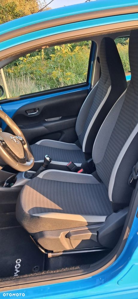 Toyota Aygo 1.0 VVT-i Color Edition - 2
