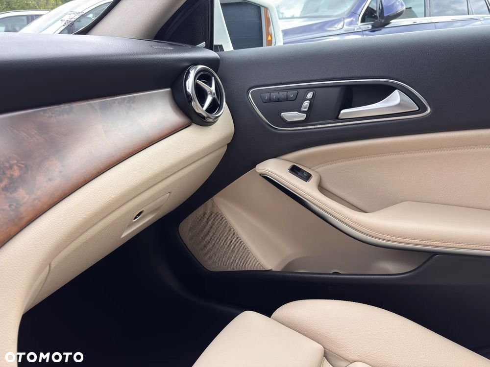 Mercedes-Benz GLA 250 4Matic 8G-DCT Edition 1 - 21