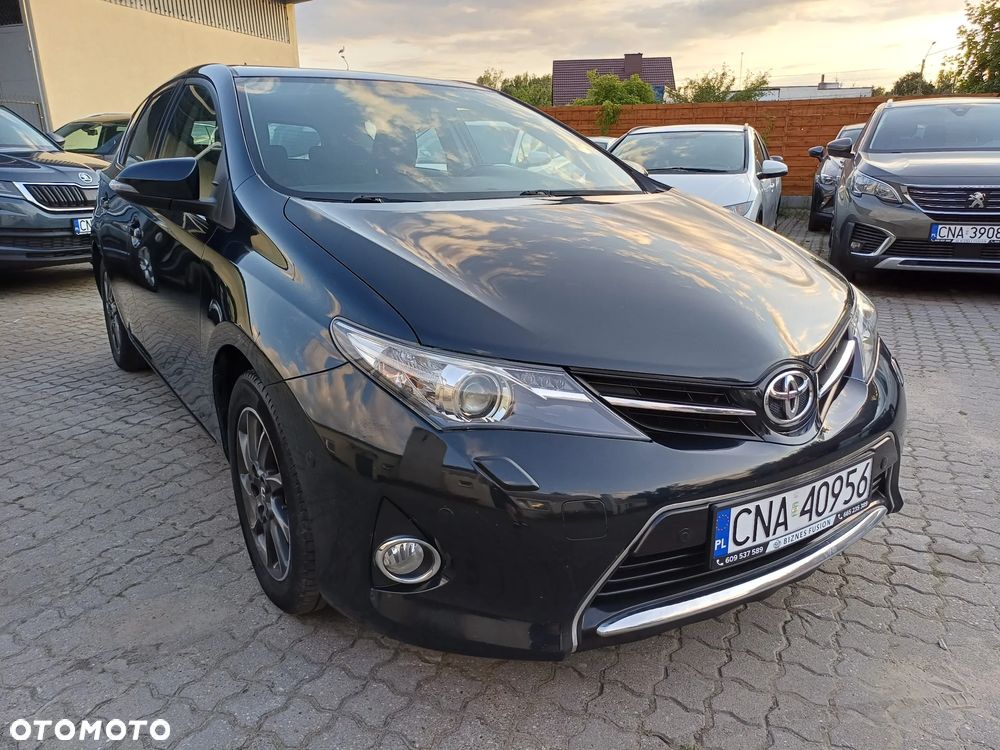 Toyota Auris 1.6 Premium - 2
