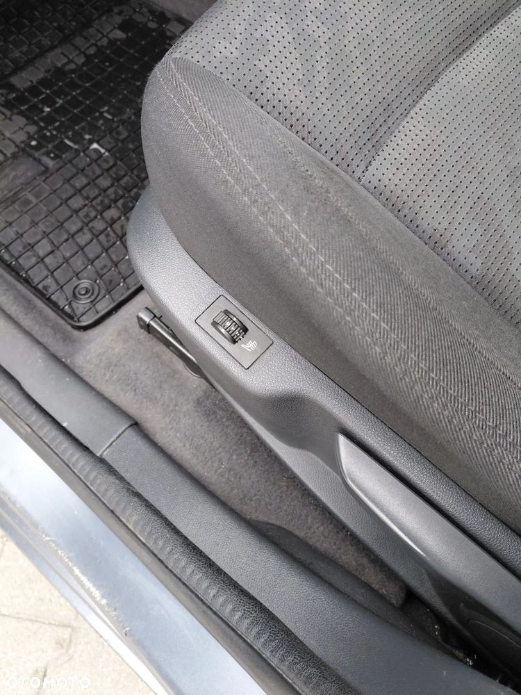 Peugeot 3008 1.6 HDi Trendy - 6