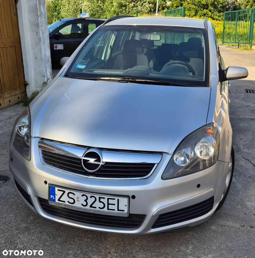 Opel Zafira 1.6 Cosmo - 2