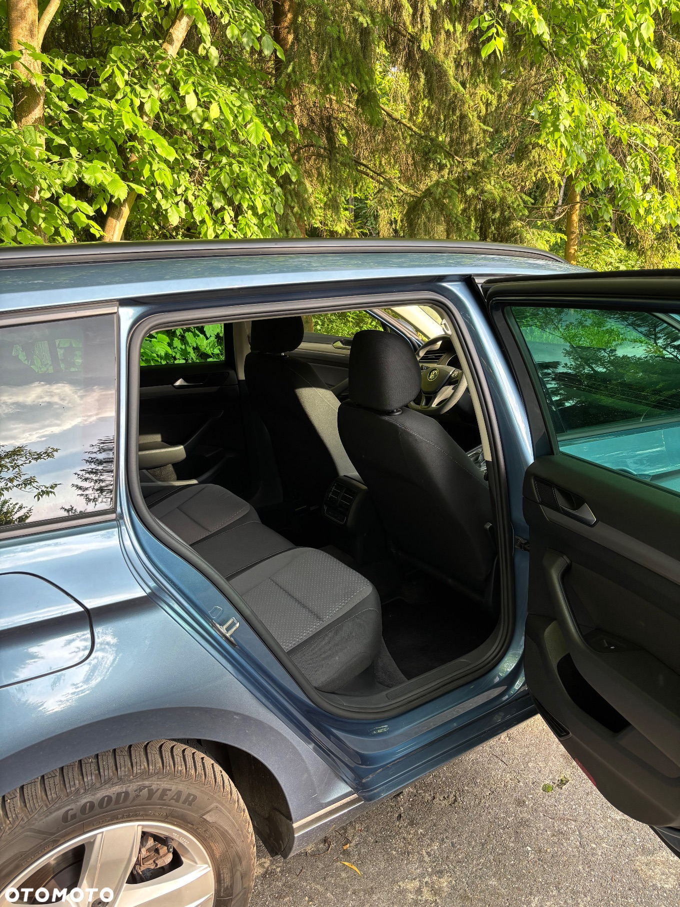 Volkswagen Passat - 9